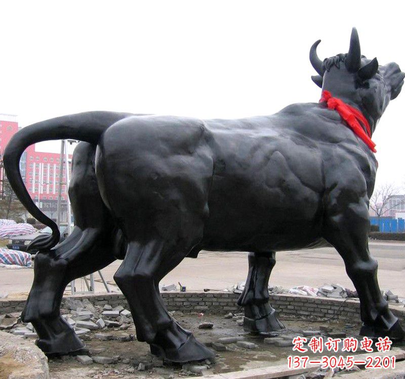 温州昂头的铜雕水牛