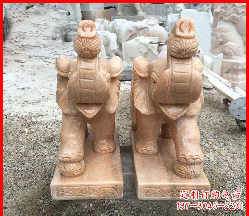 温州鼻卷绣球的小象石雕