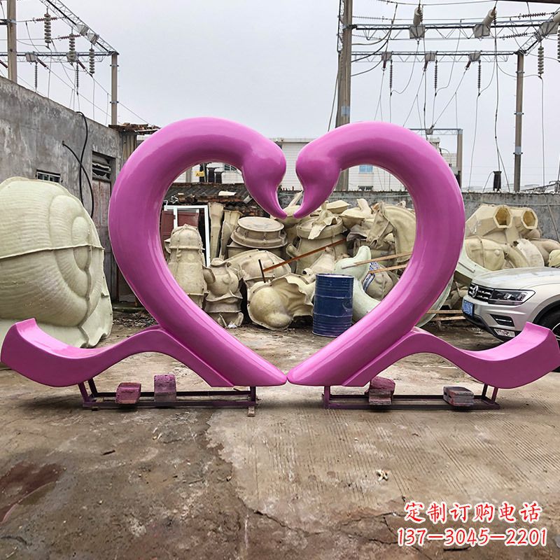 温州玻璃钢爱心天鹅,抽象情侣拍照美陈雕塑