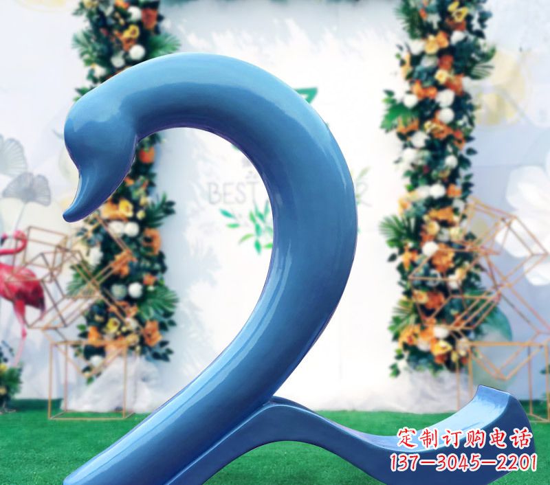 温州玻璃钢爱心天鹅雕塑(右)