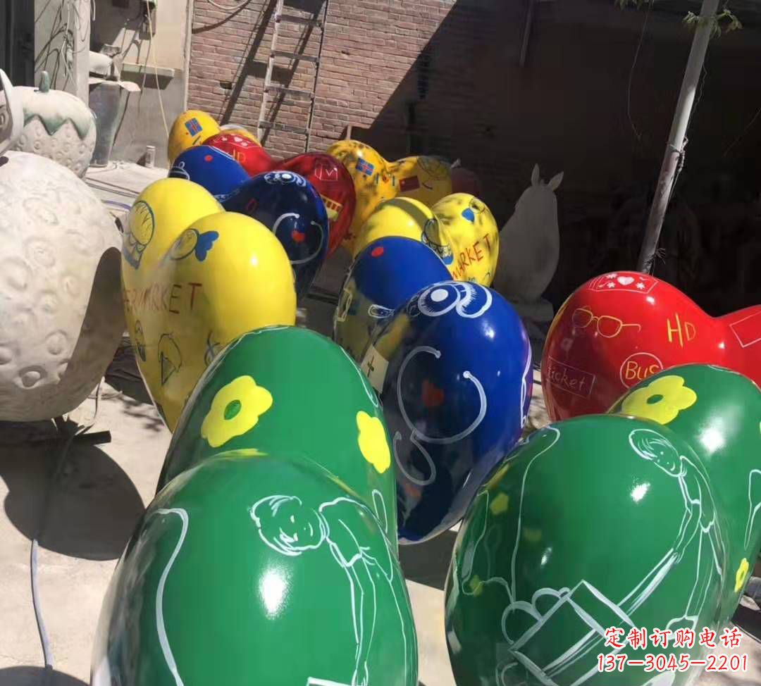 温州玻璃钢彩绘气球雕塑商场陈美摆件