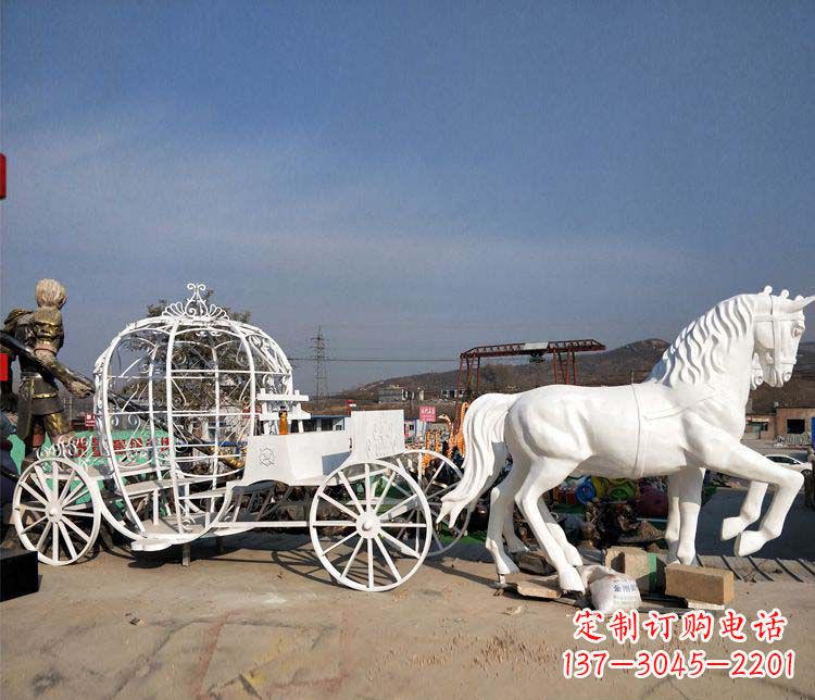 温州玻璃钢城市马车雕塑