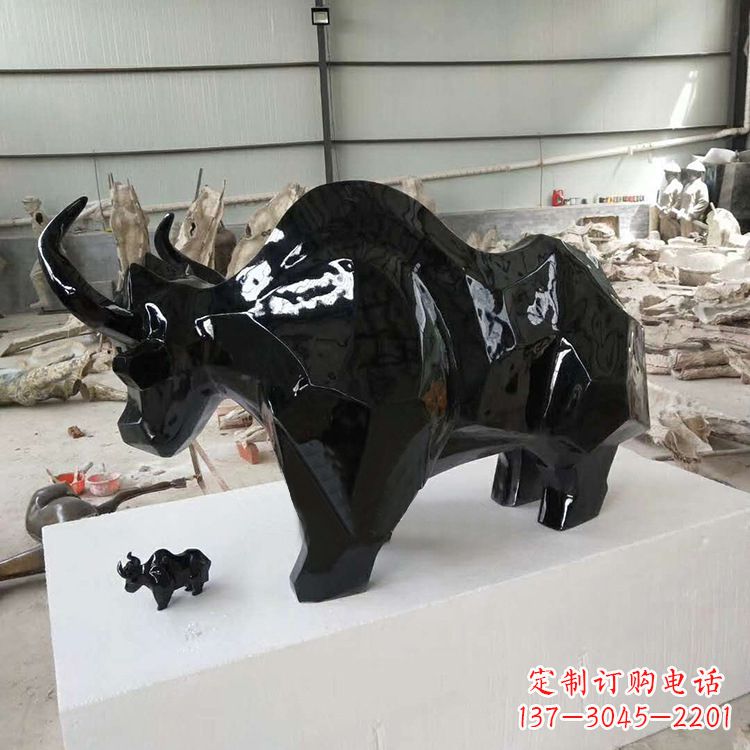 温州玻璃钢抽象动物牛雕塑工艺品景观摆件