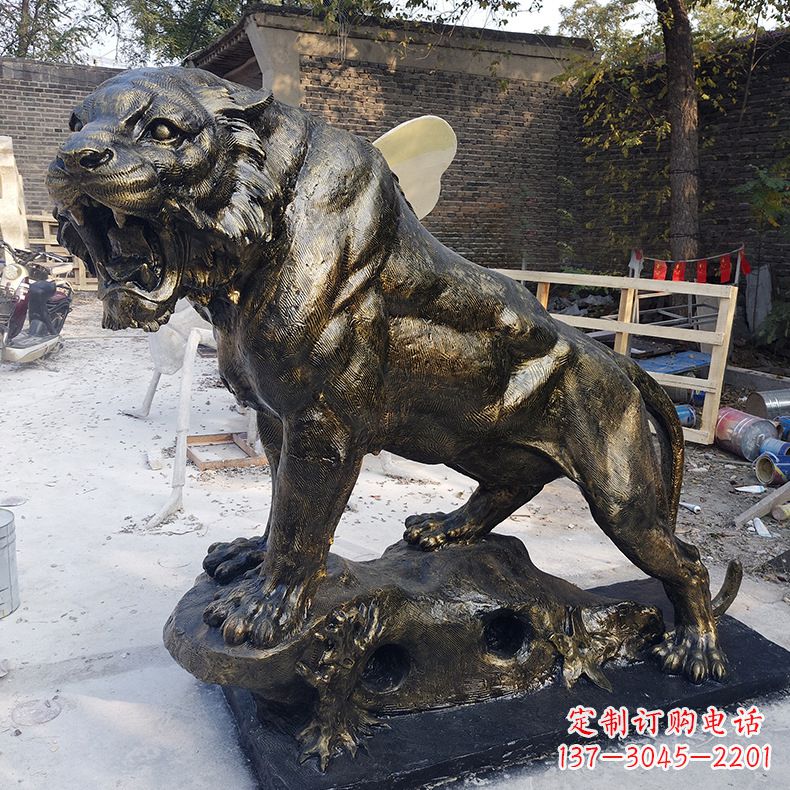 温州玻璃钢仿铜老虎雕塑