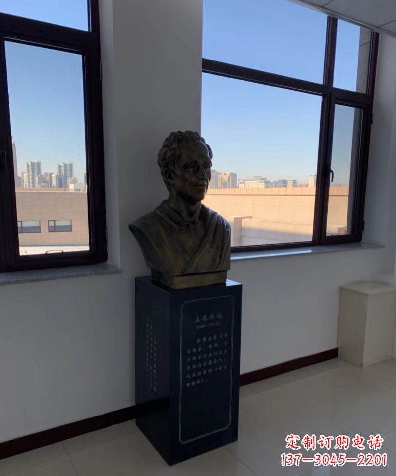 温州玻璃钢仿铜西方名人孟德斯鸠头像