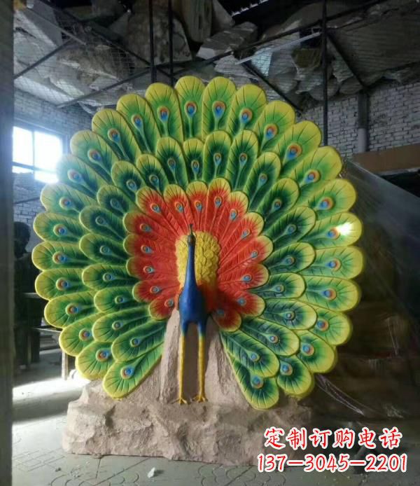 温州玻璃钢仿真动物孔雀雕塑
