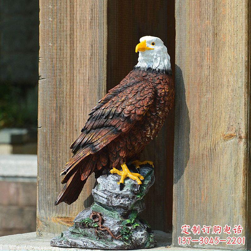 温州玻璃钢仿真动物老鹰雕塑