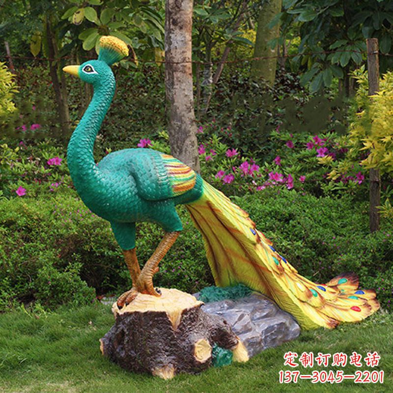 温州玻璃钢仿真孔雀公园草坪仿真动物雕塑摆件