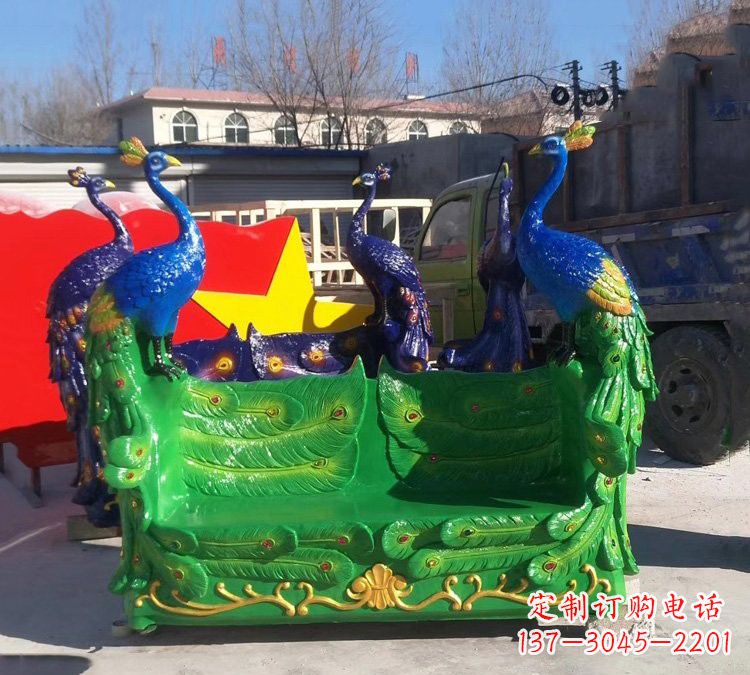 温州玻璃钢仿真孔雀座椅
