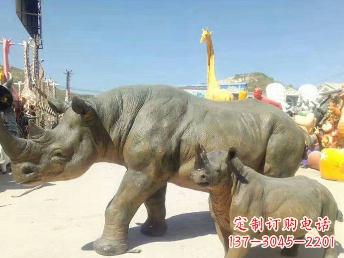 温州玻璃钢仿真犀牛