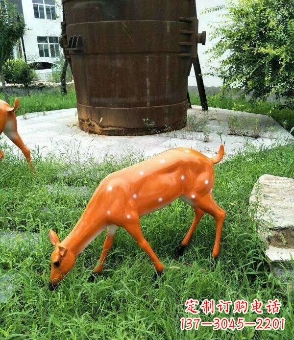 温州玻璃钢喷漆动物梅花鹿雕塑