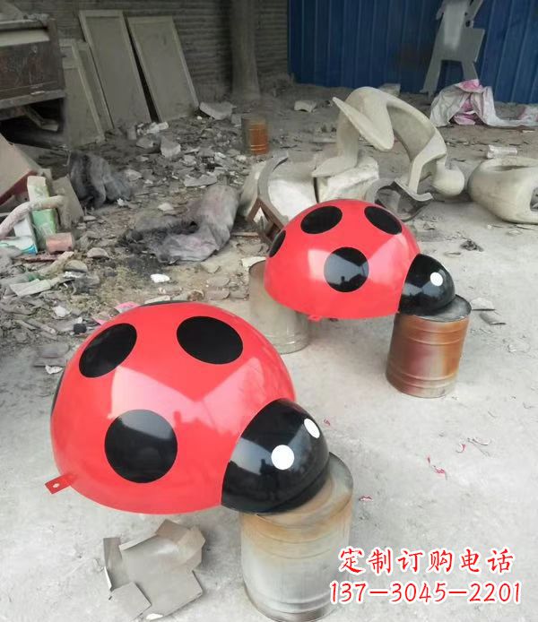 温州玻璃钢七星瓢虫雕塑公园景观摆件