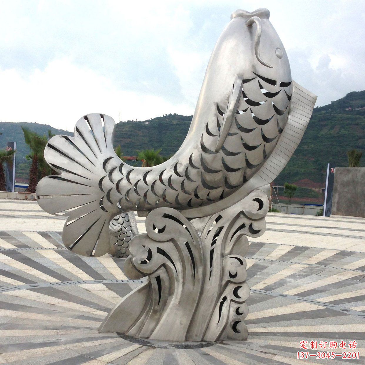 温州不锈钢“鱼”园林水景喷泉动物景观雕塑