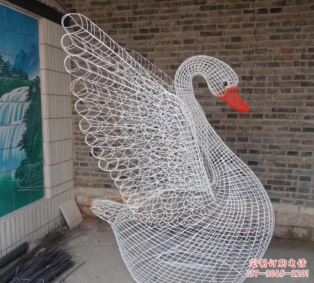 温州不锈钢别墅镂空天鹅雕塑