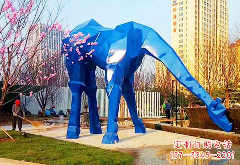 温州不锈钢彩色大型几何长颈鹿雕塑