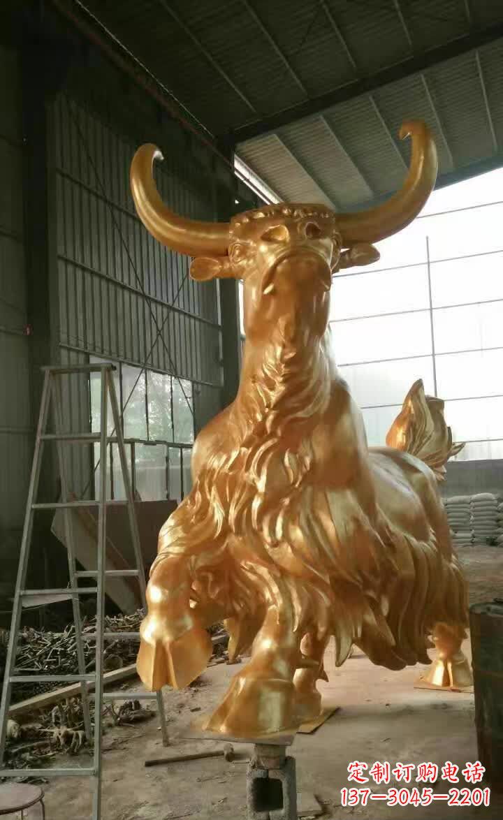 温州不锈钢城市的钛金牦牛雕塑