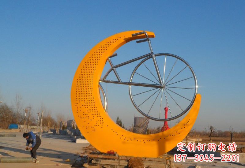 温州不锈钢城市月亮自行车雕塑