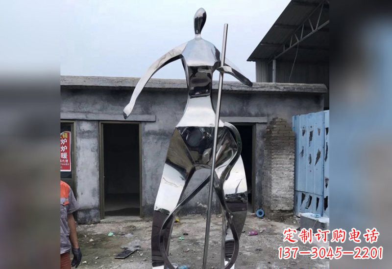 温州不锈钢抽象大提琴人物雕塑