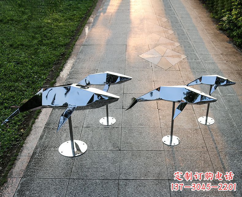 温州不锈钢抽象动物海豚雕塑1