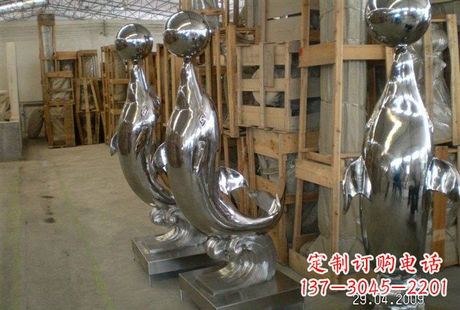 温州不锈钢抽象海豚顶球雕塑