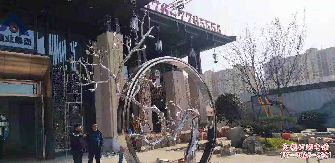 温州不锈钢抽象镜面圆环雕塑