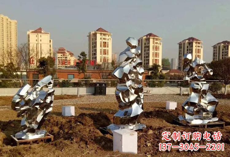 温州不锈钢抽象镜面太湖石雕塑