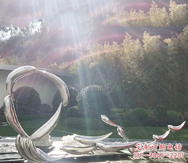 温州不锈钢鲤鱼雕塑——寓意美好的象征