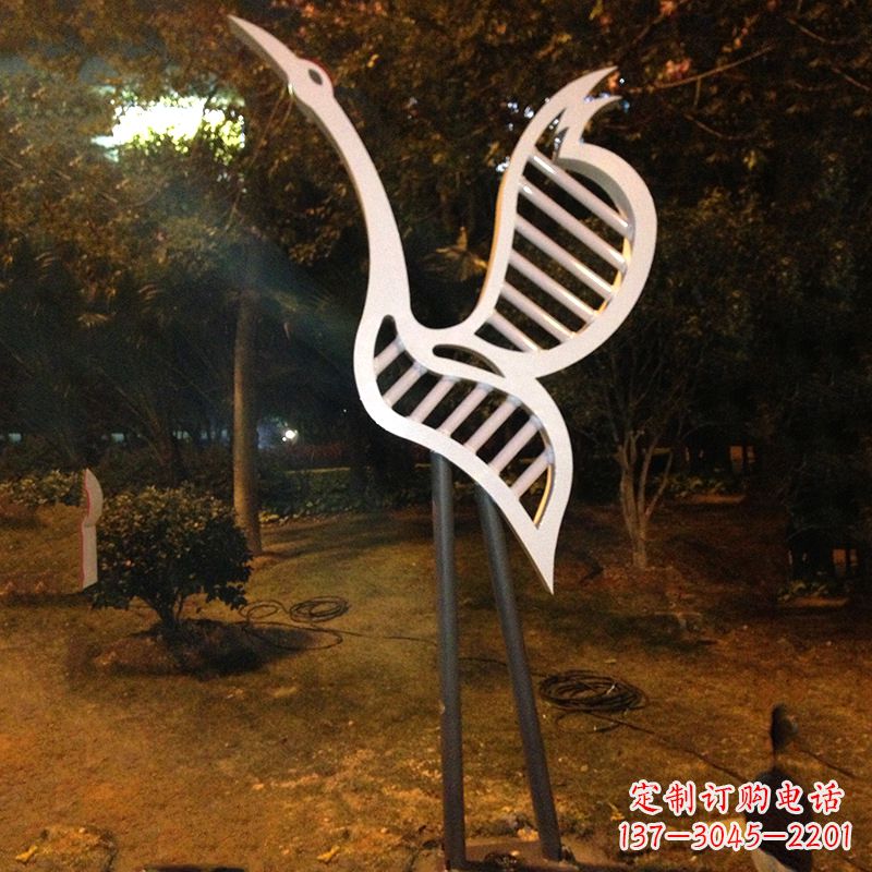 温州不锈钢抽象仙鹤灯光雕塑