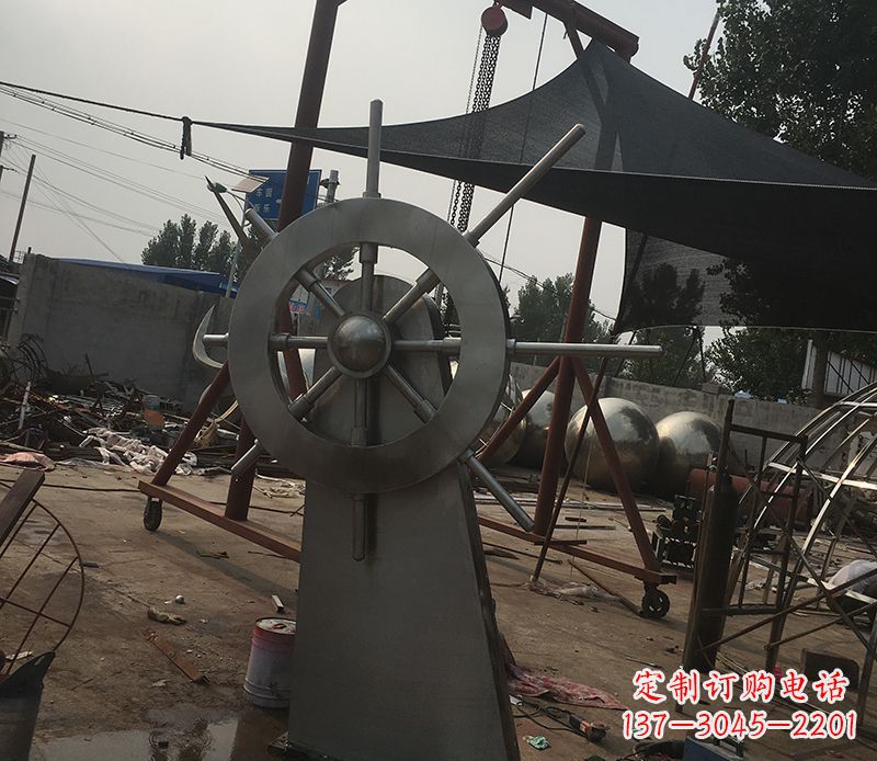 温州不锈钢船舵景观雕塑 (2)