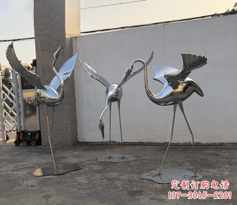 温州不锈钢锻造丹顶鹤展翅雕塑112