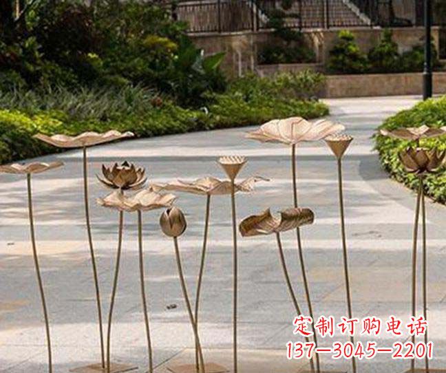 温州不锈钢锻造荷花装饰雕塑