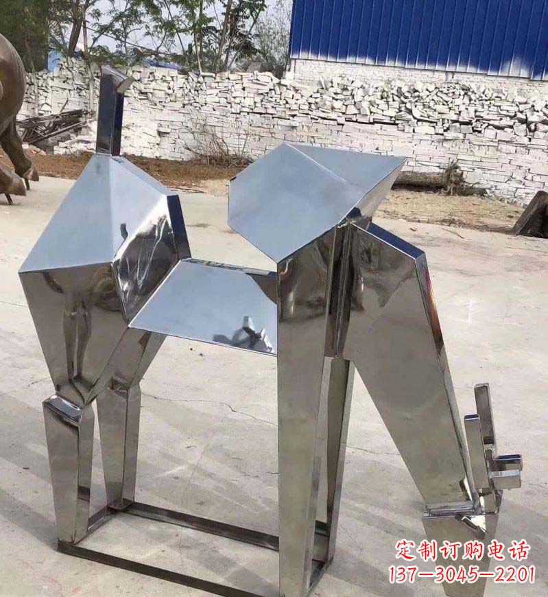温州不锈钢锻造景观小鹿雕塑