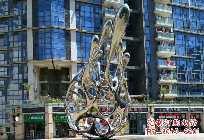 温州不锈钢公园抽象火龙果雕塑