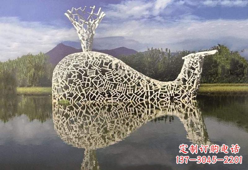 温州不锈钢公园大型镂空喷水鲸鱼雕塑