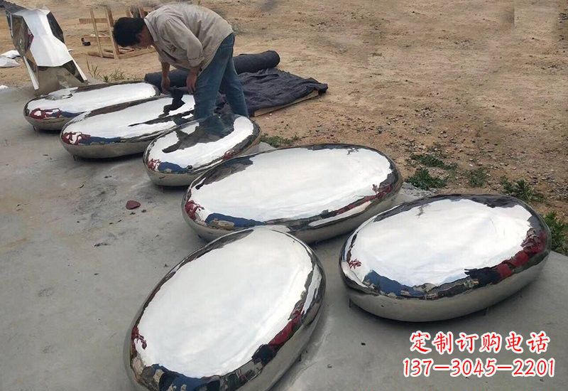 温州不锈钢公园鹅卵石雕塑