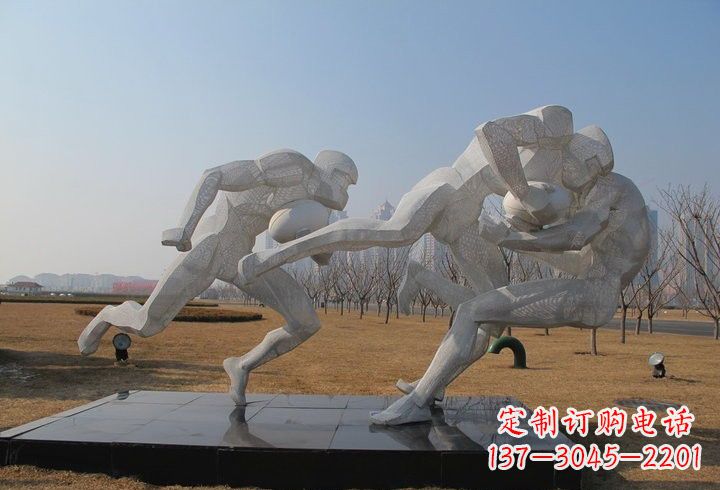 温州不锈钢公园橄榄球运动员雕塑