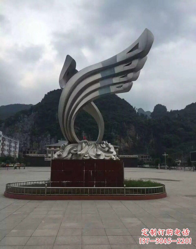 温州不锈钢广场抽象翅膀雕塑