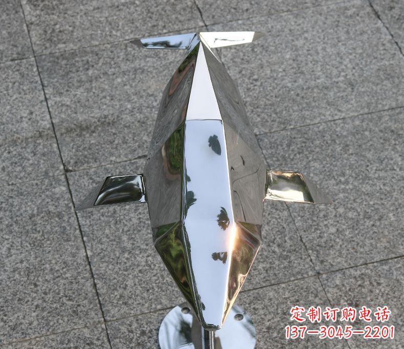 温州不锈钢广场抽象海豚雕塑
