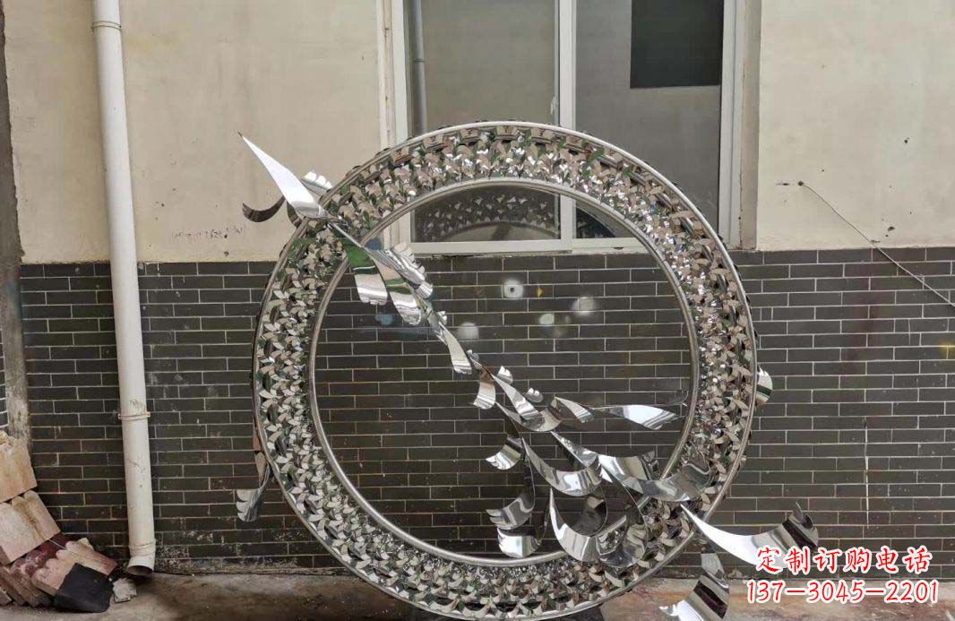 温州“不锈钢广场飞鸽圆环雕塑”精美的艺术品
