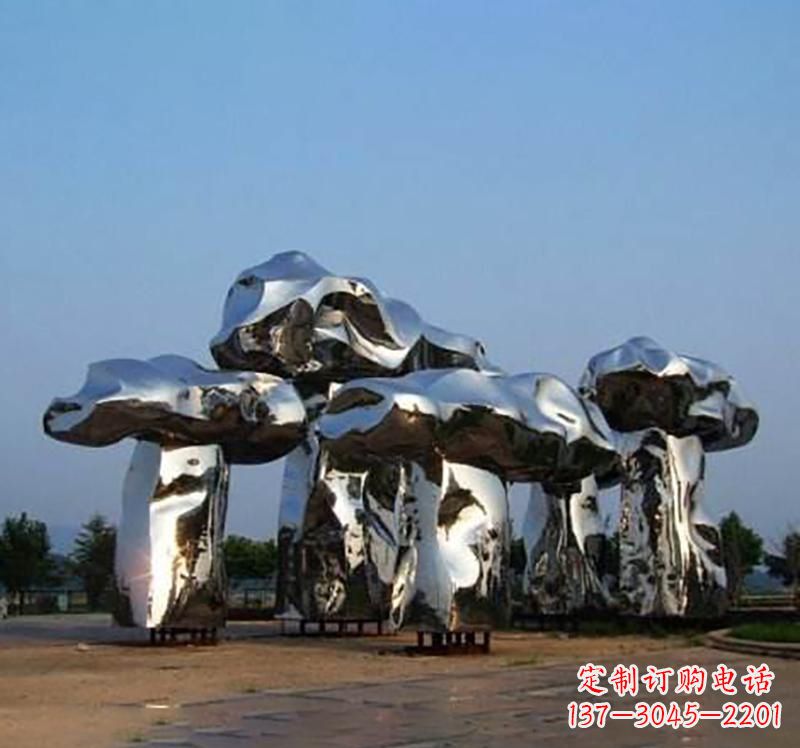 温州不锈钢镜面蘑菇雕塑精致灵动的美学