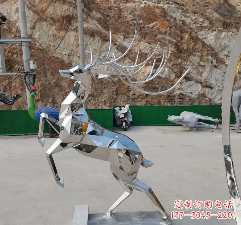 温州梅花鹿雕塑美丽而神秘的存在