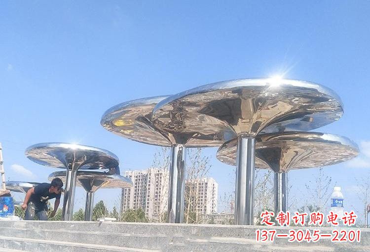 温州不锈钢广场凉亭雕塑——精美雕塑点缀美丽环境