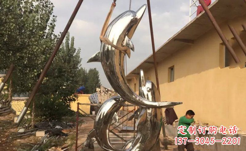 温州不锈钢海豚雕塑美丽而又神秘
