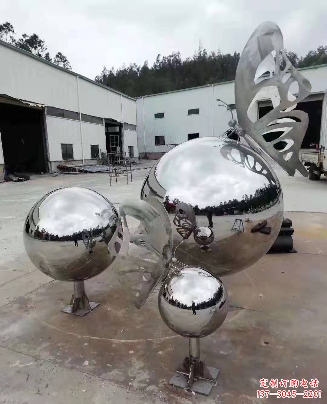 温州不锈钢蝴蝶雕塑美丽而迷人