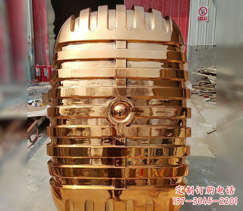 温州精美不锈钢话筒雕塑
