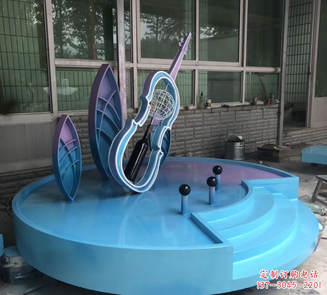 温州大提琴雕塑精致的艺术瑰宝