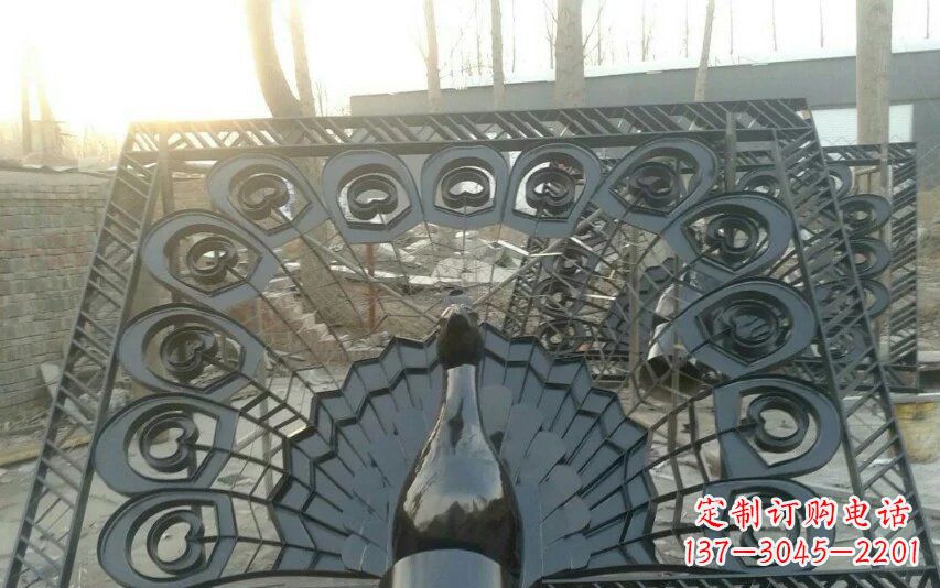 温州不锈钢孔雀开屏景观雕塑