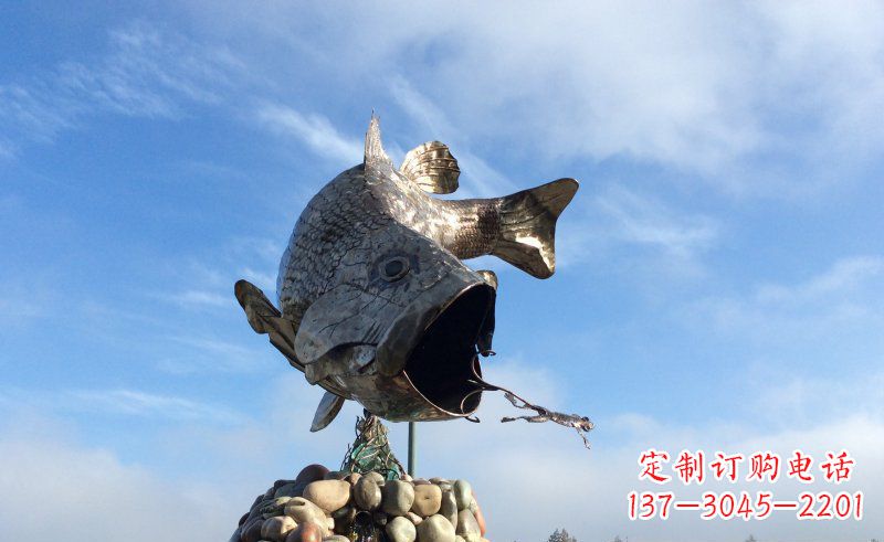 温州不锈钢鲤鱼和青蛙动物雕塑