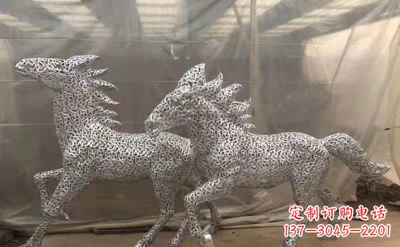 温州不锈钢镂空奔跑马雕塑