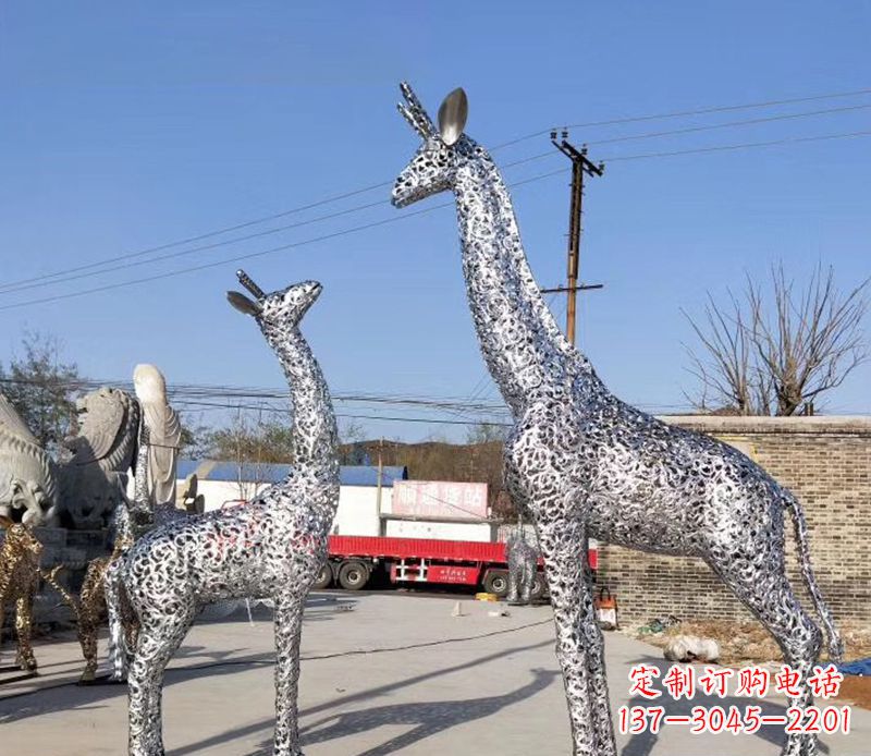 温州不锈钢镂空长颈鹿雕塑